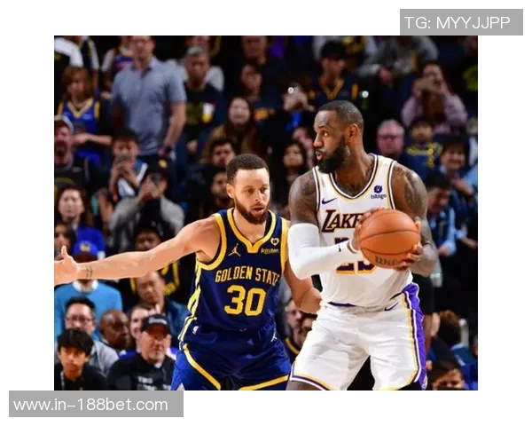 詹姆斯独占鳌头成篮球史上唯一五大MVP得主的传奇之路