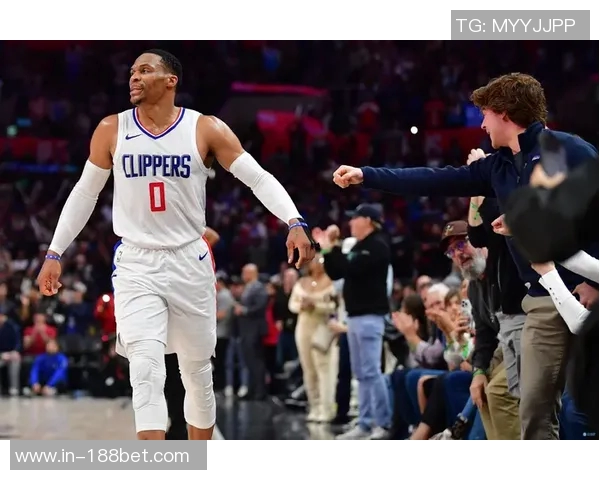 哈登展现比赛阅读能力小卡罚球稳定连续命中52球