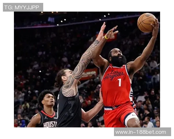 哈登状态回暖半场表现亮眼连得8分助球队提升士气 哈登状态回暖半场表现亮眼连得8分助球队提升士气