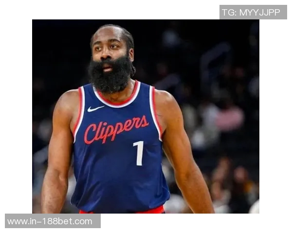 哈登状态回暖半场表现亮眼连得8分助球队提升士气